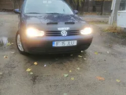 Utilizat 2002 VW Golf IV Berlinǎ | 1.400 EUR (Preț bun)