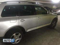 Gri Utilizat 2008 VW Touareg SUV | 7.500 EUR