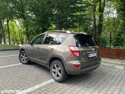 Culoaremaro Utilizat 2012 Toyota RAV4 SUV | 7.750 EUR (Preț bun)