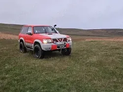 Rosu Utilizat 2000 Nissan Patrol SUV | 8.950 EUR
