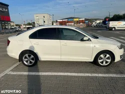 Alb Utilizat 2014 Skoda Rapid Active Berlinǎ | 5.900 EUR (Scump)