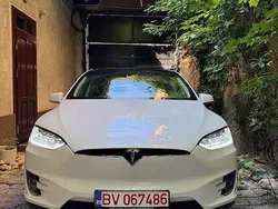 Alb Utilizat 2018 Tesla Model X SUV | 39.850 EUR