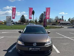 Culoaremaro Utilizat 2011 VW Jetta Berlinǎ | 6.950 EUR (Puțin scump)