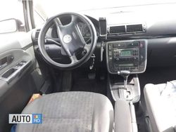 Maro Utilizat 2003 VW Sharan Monovolum | 3.750 EUR (Scump)