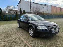 Utilizat 2005 VW Passat Berlinǎ | 2.650 EUR
