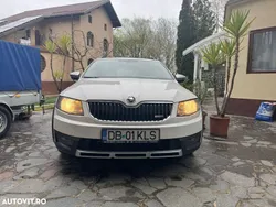 Alb Utilizat 2015 Skoda Octavia Break | 15.500 EUR