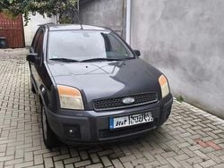 Culoaregri Utilizat 2006 Ford Fusion Monovolum | 1.590 EUR (Preț bun)