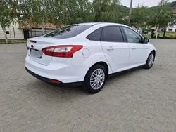 Alb Utilizat 2012 Ford Focus Berlinǎ | 4.700 EUR (Preț OK)