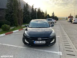 Negru Utilizat 2012 Hyundai i30 Classic Hatchback | 5.600 EUR (Puțin scump)