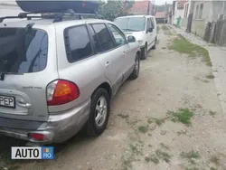 Gri Utilizat 2001 Hyundai Santa Fe SUV | 2.175 EUR