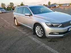 Gri Utilizat 2015 VW Passat Comfortline Break | 8.990 EUR (Preț bun)