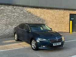 Utilizat 2016 Skoda Superb Berlinǎ | 4.900 EUR