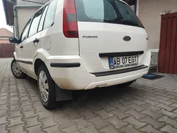 Utilizat 2006 Ford Fusion Berlinǎ | 1.950 EUR