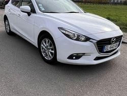 Culoarealb Utilizat 2017 Mazda 3 Exclusive-Line Hatchback | 7.750 EUR (Super Preț)