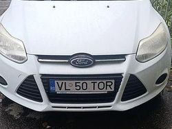 Culoarealb Utilizat 2013 Ford Focus SYNC Edition Break | 3.400 EUR (Scump)