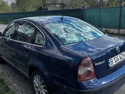 Albastru Utilizat 2001 VW Passat Basis Break | 1.650 EUR (Preț OK)
