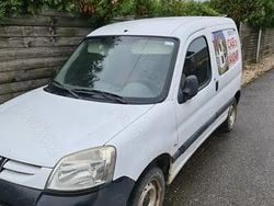 Utilizat 2009 Peugeot Partner Van | 3.000 EUR (Preț bun)