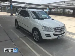 Alb Utilizat 2010 Mercedes ML300 SUV | 21.500 EUR