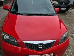 Rosu Utilizat 2006 Mazda 2 | 2.100 EUR