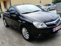 Negru Utilizat 2006 Opel Tigra Cabrio | 1.800 EUR