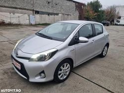 Culoareargint Utilizat 2012 Toyota Yaris Hybrid Luna | 7.950 EUR (Super Preț)