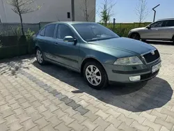 Verde Utilizat 2006 Skoda Octavia Hatchback | 3.000 EUR (Preț OK)