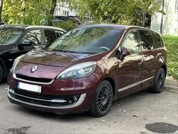 Rosu Utilizat 2012 Renault Grand Scénic III Monovolum | 2.500 EUR (Preț bun)