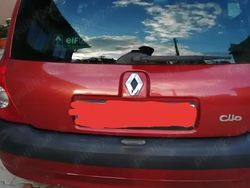 Utilizat 2004 Renault Clio II Hatchback | 1.750 EUR (Preț bun)