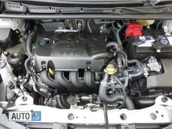 Argintiu Utilizat 2014 Toyota Yaris Hatchback | 3.392 EUR