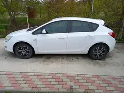 Utilizat 2010 Opel Astra Hatchback | 4.500 EUR
