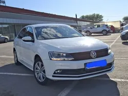 Alb Utilizat 2016 VW Jetta Comfortline Berlinǎ | 8.850 EUR (Preț OK)