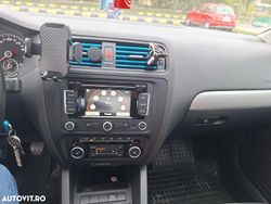 Culoarealbastru Utilizat 2012 VW Jetta Match Berlinǎ | 6.500 EUR (Puțin scump)