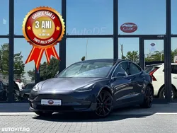 Gri Utilizat 2019 Tesla Model 3 Performance Berlinǎ | 22.490 EUR (Preț OK)