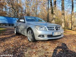 Culoareargint Utilizat 2007 Mercedes C200 Berlinǎ | 6.500 EUR (Scump)