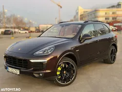 Maro Utilizat 2016 Porsche Cayenne SUV | 25.950 EUR