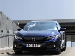 Albastru Utilizat 2019 Honda Civic Sport Plus Hatchback | 19.900 EUR