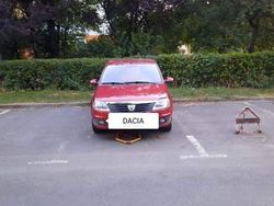 Rosu Utilizat 2010 Dacia Logan Berlinǎ | 3.099 EUR (Puțin scump)