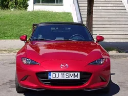 Rosu Utilizat 2016 Mazda MX5 Sports-Line Cabrio | 15.500 EUR