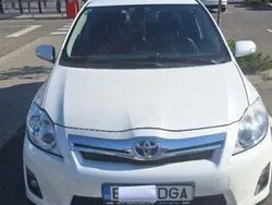 Toyota Auris Hybrid