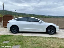 Culoarealb Utilizat 2020 Tesla Model 3 Standard Range Plus Berlinǎ | 23.000 EUR (Preț OK)