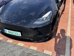 Culoarenegru Utilizat 2022 Tesla Model Y Performance SUV | 40.500 EUR