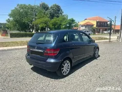 Utilizat 2006 Mercedes 190 Berlinǎ | 1.800 EUR