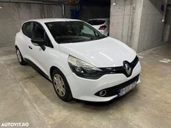 Culoarealb Utilizat 2015 Renault Clio IV Zen Hatchback | 6.200 EUR (Preț OK)