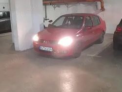 Rosu Utilizat 2007 Renault Symbol Berlinǎ | 899 EUR (Preț bun)