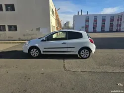Utilizat 2011 Renault Clio II Hatchback | 2.900 EUR (Preț bun)