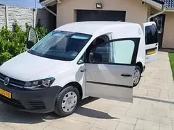 Culoarealb Utilizat 2017 VW Caddy Monovolum | 7.499 EUR (Super Preț)