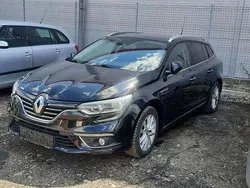 Culoarenegru Utilizat 2018 Renault Mégane GrandTour Dynamique Break | 6.800 EUR (Super Preț)