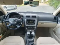 Negru Utilizat 2011 Skoda Octavia Break | 3.700 EUR (Preț OK)