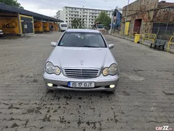 Utilizat 2005 Mercedes C200 | 3.000 EUR (Preț OK)