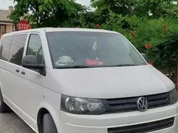 Alb Utilizat 2010 VW T5 Van | 8.999 EUR (Super Preț)